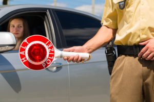 Ist ein Wagenheber im Auto Pflicht?