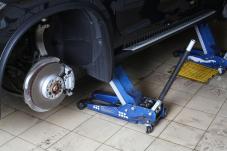 Rangierwagenheber in der Werkstatt